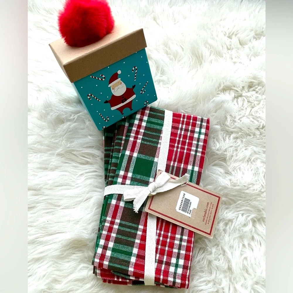 SUR LA TABLE Holiday Wonder Napkins PLAID Tartan CHRISTMAS 100% Cotton Set of 4